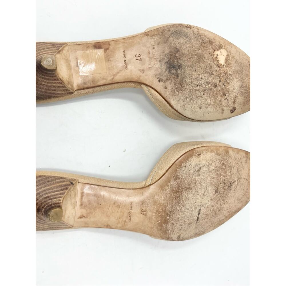 Vintage Prada Beige Leather Logo Sandal Kitten Heel retro size 37 Slip On Mule - Picture 7 of 7